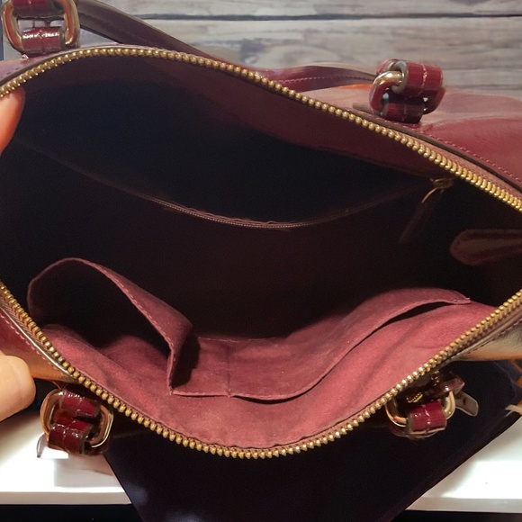 COACH PEYTON GENUINE CROSS GRAIN LEATHER SATCHEL IN BURGUNDY - Picture 3 of 4